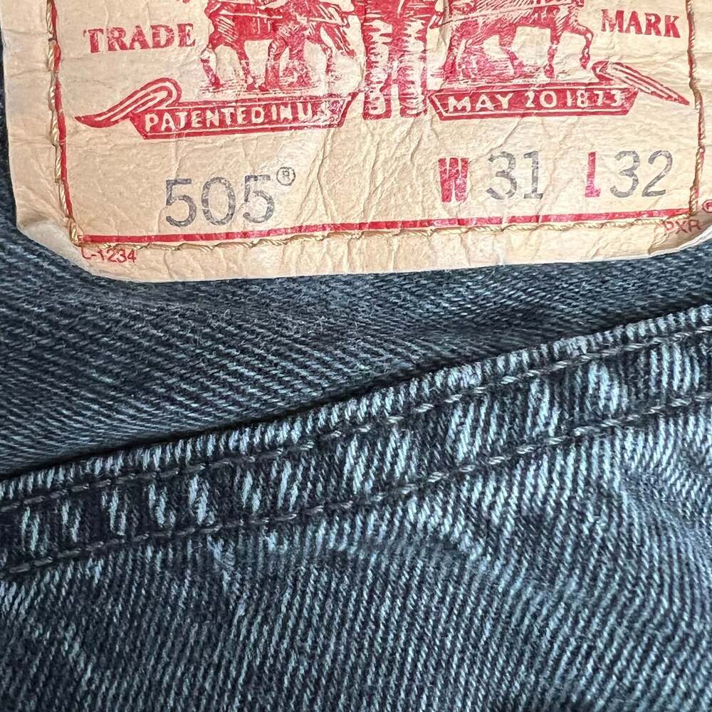 Levi's - Picture 4 of 7